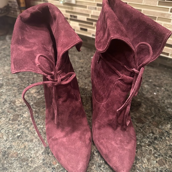 Lord & Taylor bootie 3.5 inch heel - Picture 7 of 8